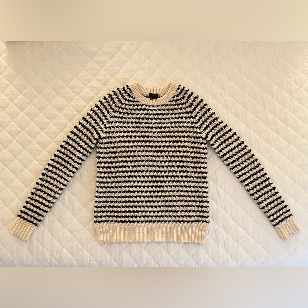 Theory Chunky Wool Crew Neck Sweater - Petite